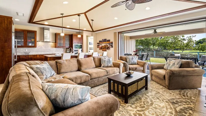 Grande maison de vacances adaptée aux familles avec piscine, barbecue et jacuzzi | Idéale pour le télétravail - Image 1