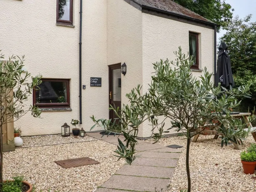 Family-friendly lovely cottage with garden | Pets are welcome - Image 1