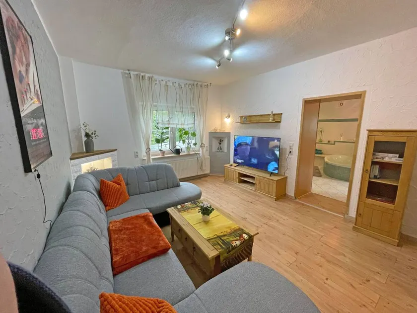 Flat with BBQ - Image 1