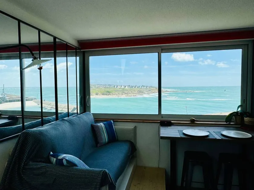 Fully equipped beautiful flat with sauna, pool & garden | Sea view | Close to the beach - Image 1