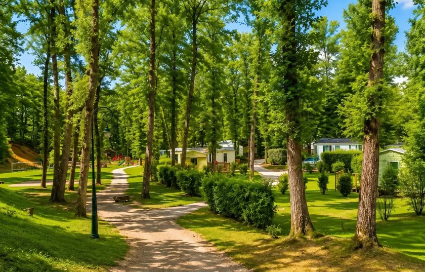 Maison avec jardin, barbecue et piscine - Image 1