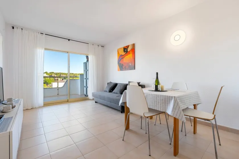 Family-friendly pleasant holiday apartment with garden, terrace & pool | City view | Close to the beach | Pet-friendly - Image 1