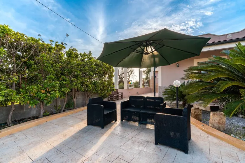 Apartment 'Casula Salento' with Private Garden, Wi-Fi and Air Conditioning - Image 1