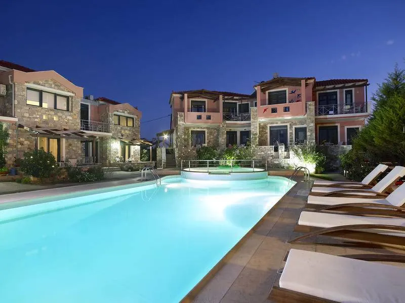 Holiday apartment with terrace & pool - Image 1