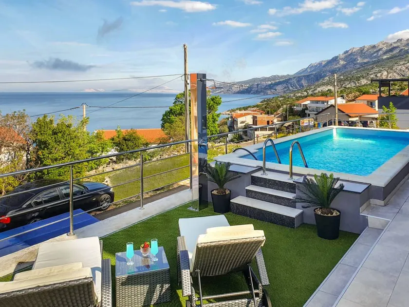 House with terrace, barbecue & private pool | Sea view - Image 1