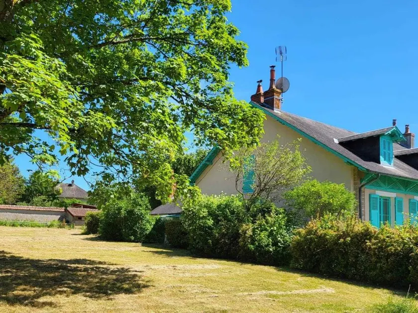 Cottage with garden & BBQ - Image 1