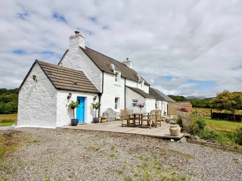 Children-friendly cottage with garden - Image 1