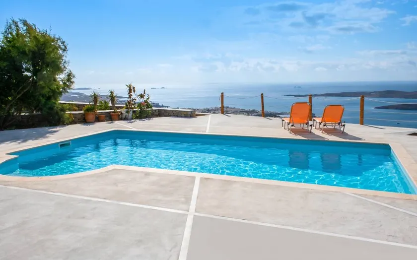 Holiday home with terrace & pool | Garden view - Image 1