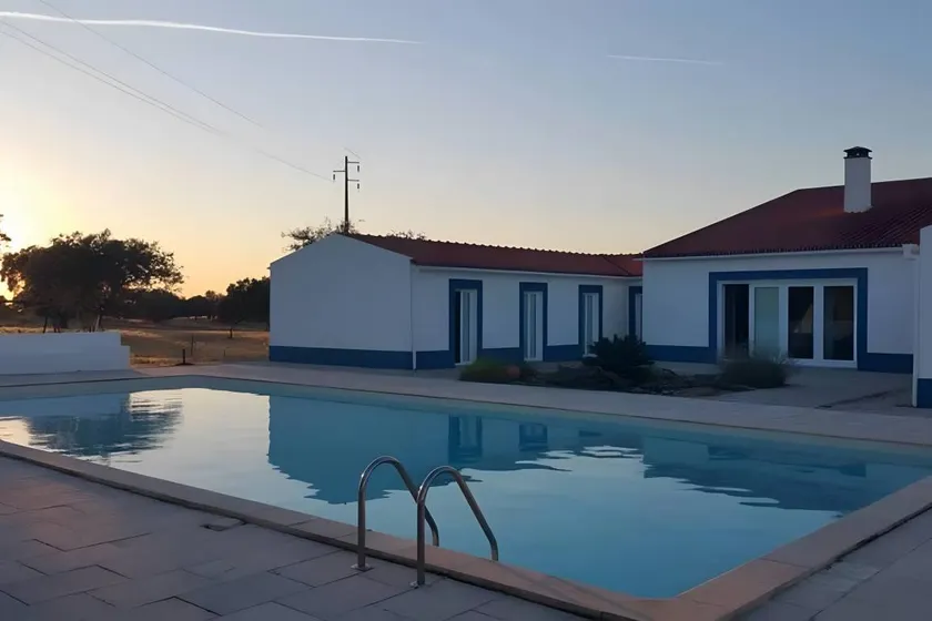 Attraente appartamento accogliente e familiare con giardino, piscina privata e barbecue | Vista sul giardino - Image 1