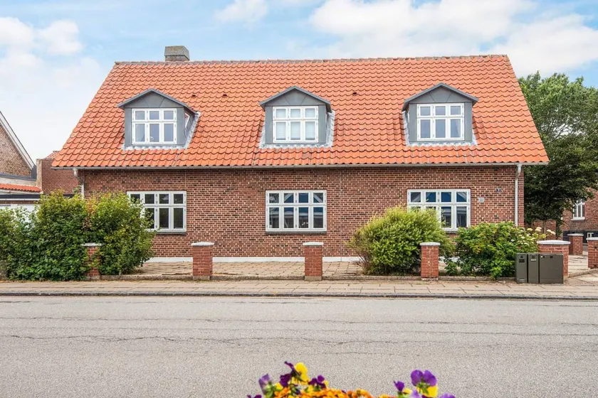 House with 1 room for 2 persons - Image 1