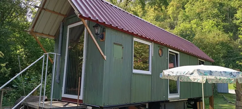 Tiny House Stay for Cyclists on the Saale Cycle Route - Image 1