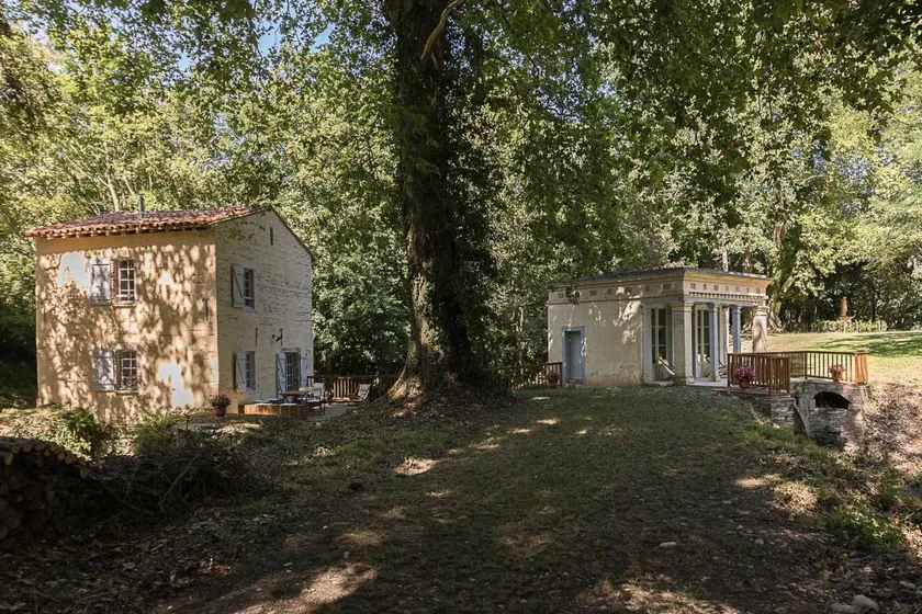 Fully equipped beautiful gite with barbecue, garden & terrace | Pets allowed - Image 1