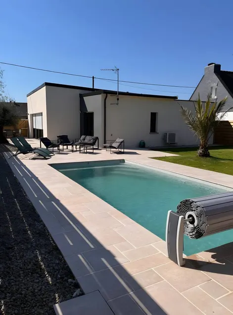 Wonderful bed and breakfast with terrace, garden & pool | Garden view - Image 1