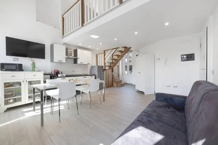 Apartment 'Silver' with Wi-Fi and Air Conditioning - Image 1