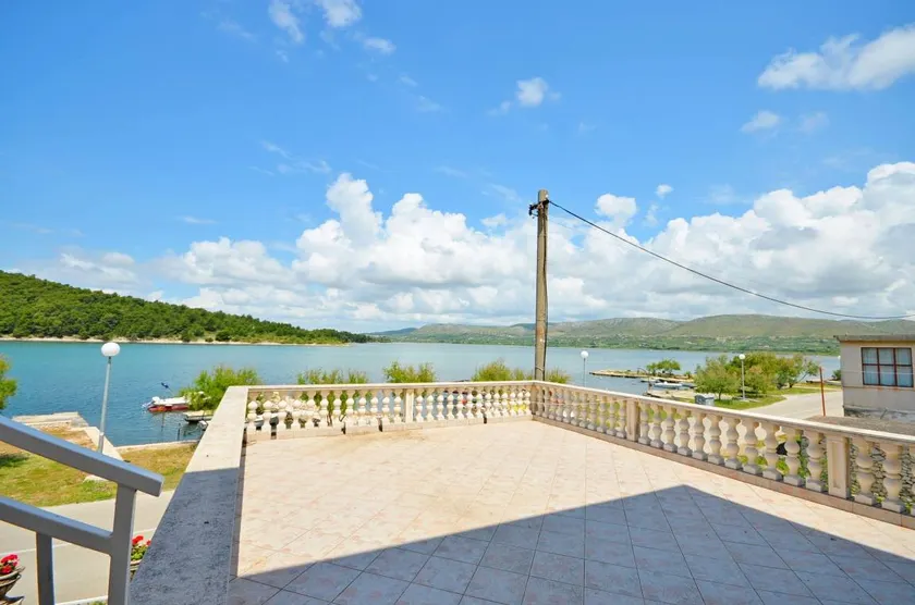 Holiday apartment with terrace & BBQ | Garden view - Image 1