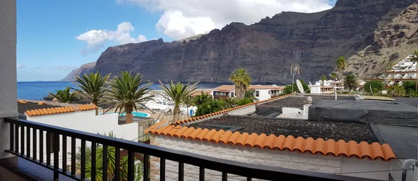 Comfortable bungalow in Santiago del Teide - 60 m² with balcony - Image 1