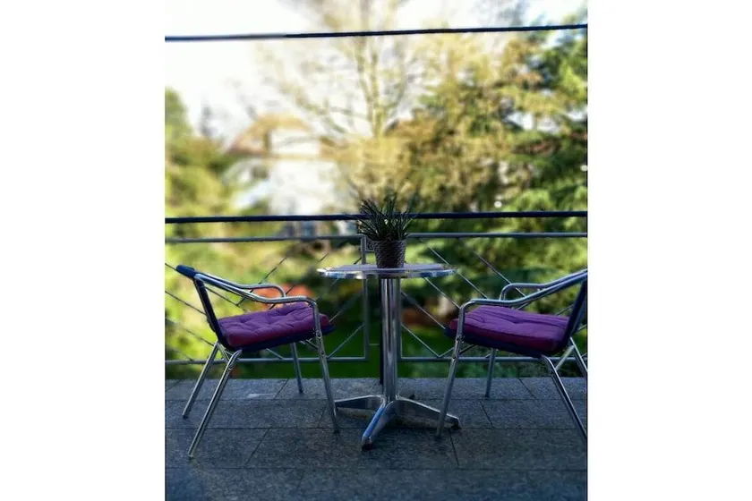 Holiday home with garden - Image 1