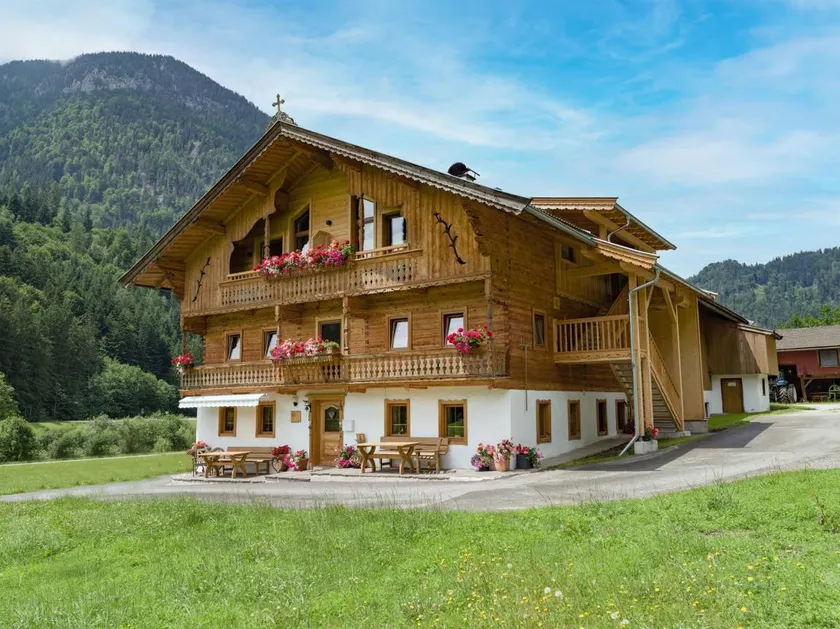 Family-friendly charming holiday apartment - Image 1