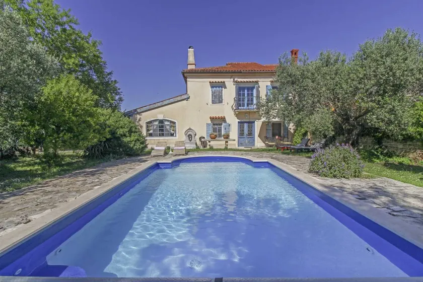 Fully equipped wonderful apartment with barbecue, terrace & pool | Pets allowed - Image 1