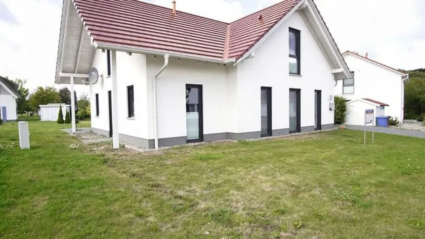 Family-oriented house with garden, barbecue & sauna | Sea view | Suitable for remote work | Pet-friendly - Image 1