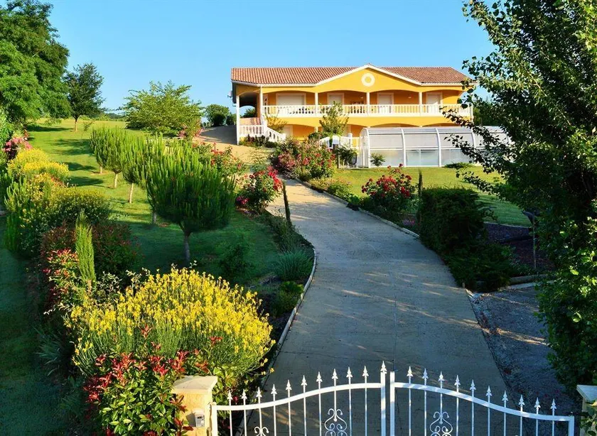 Maison de vacances conviviale et familiale avec terrasse, jardin et barbecue | Vue panoramique | Avec animaux autorisés - Image 1