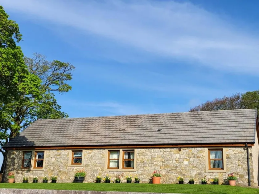 Holiday home with garden - Image 1