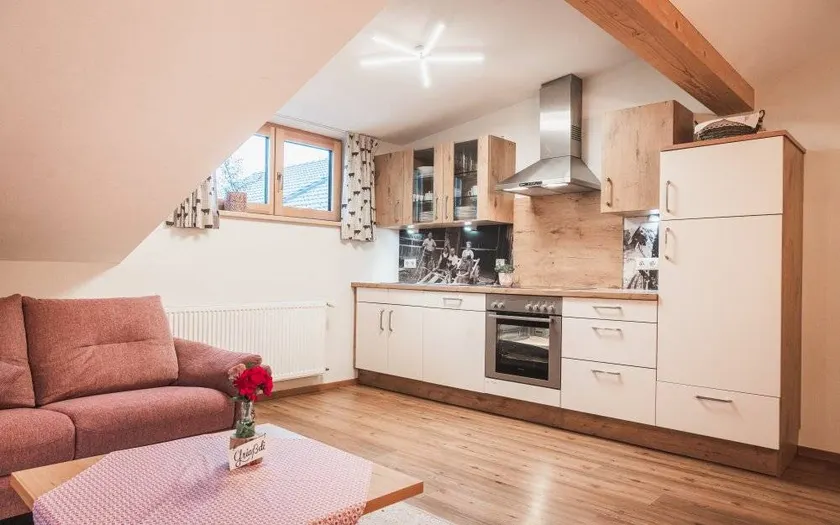 Appartamento accogliente e familiare con giardino, barbecue e terrazza | Vista sulla montagna - Image 1