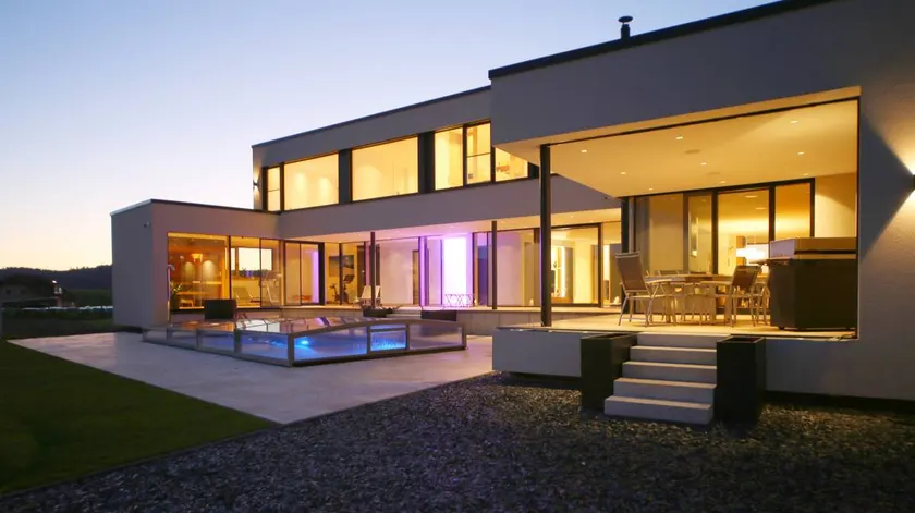 Luxuriöse Villa mit Privatem Pool, Sauna und Garten - Image 1