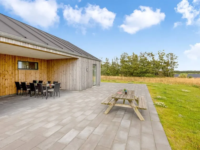 Child-friendly holiday home with terrace | Pets allowed - Image 1