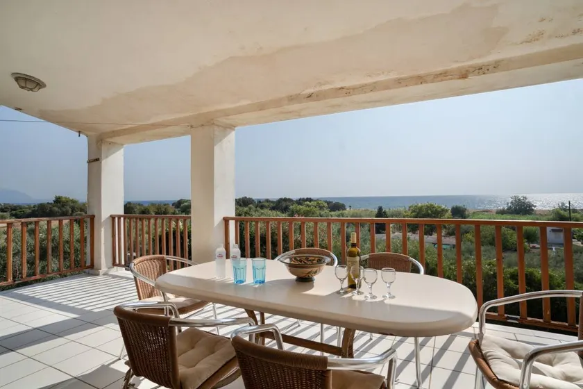 Spacious house with terrace & garden | Garden view | Beach nearby | Perfect for remote work | Pets are welcome - Image 1