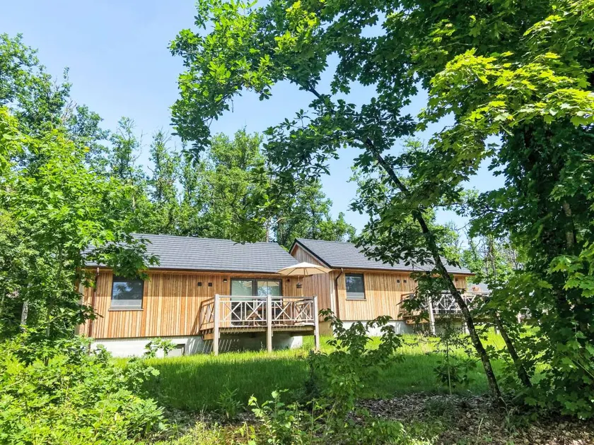 Holiday home with garden, BBQ & terrace | Nature view - Image 1