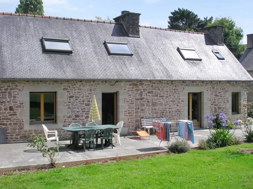 House with garden, barbeque & terrace | Garden view - Image 1