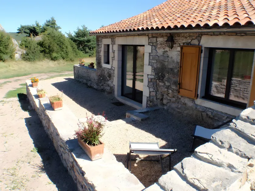 Holiday home with terrace & garden | Garden view - Image 1