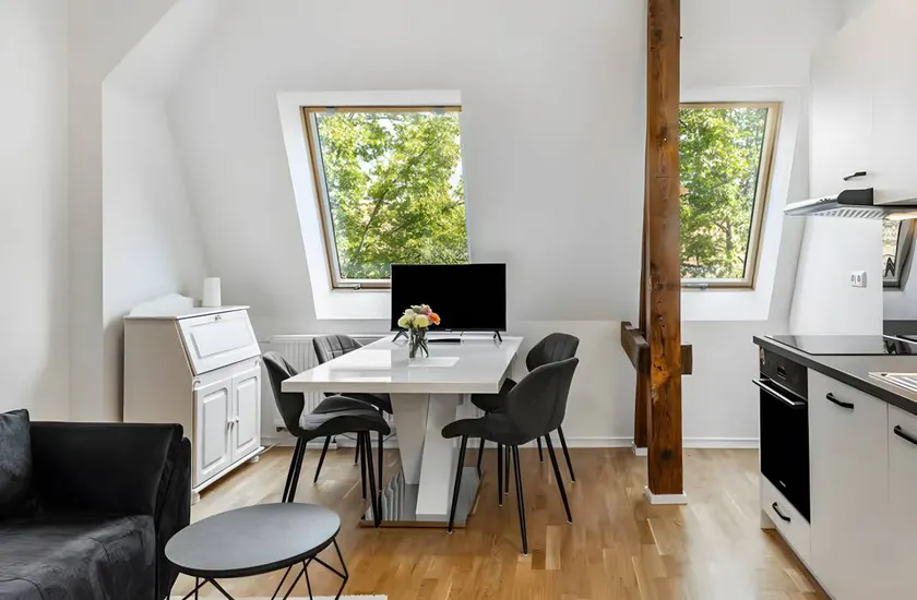 Holiday home | Garden view | Suitable for remote work - Image 1