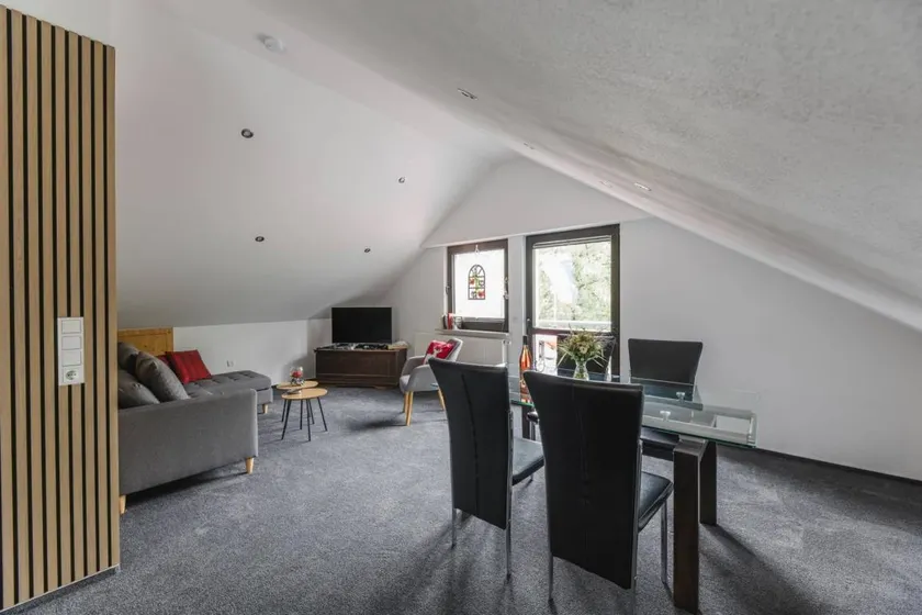 Charmant appartement adapté aux familles avec internet haut débit, barbecue et jardin | Vue jardin | Avec animaux autorisés - Image 1
