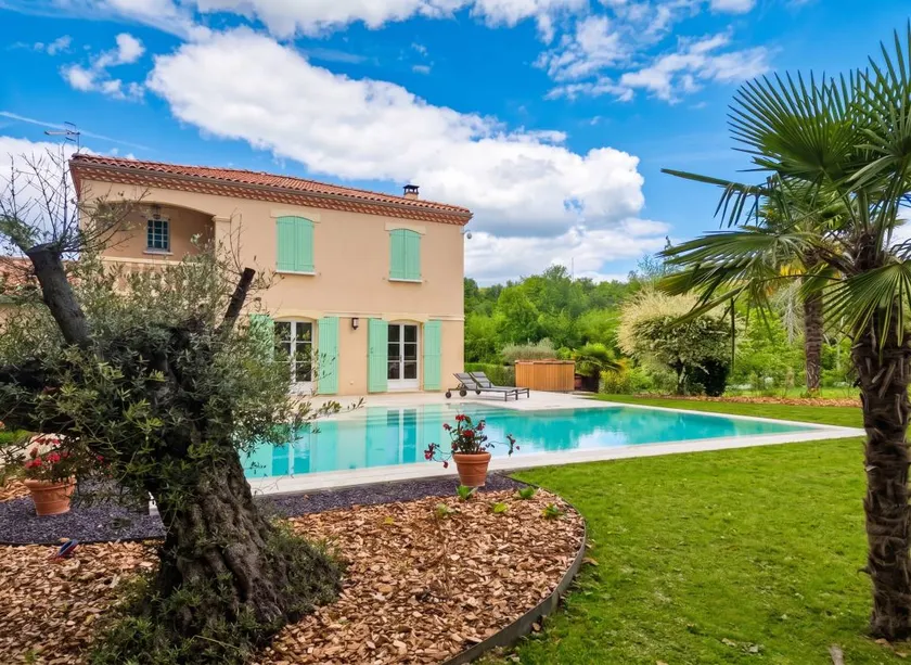 Incantevole villa totalmente attrezzata con piscina, barbecue e terrazza | Vista sul giardino - Image 1