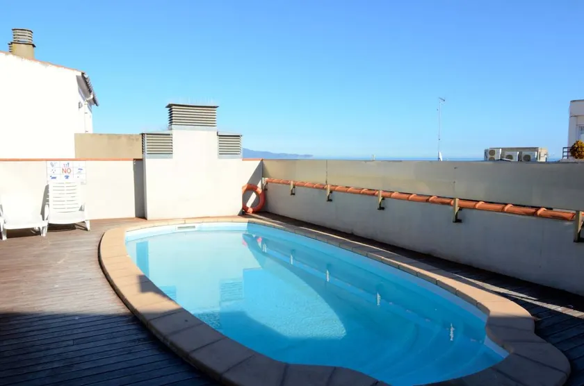 Fully equipped beautiful apartment with pool | Next to the beach - Image 1