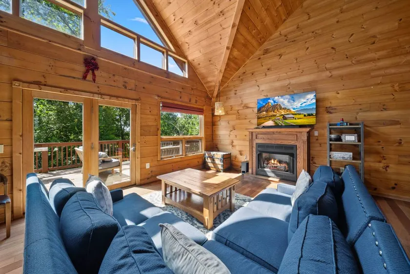Spacious Mountain Getaway Minutes from Boone - Image 1