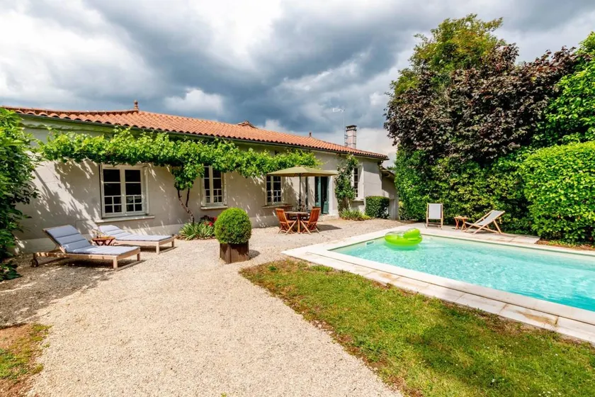 Gite with pool, barbecue & terrace - Image 1