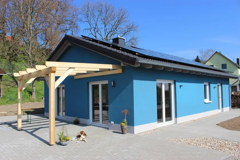 House with barbecue, garden & terrace | Lake view - Image 1