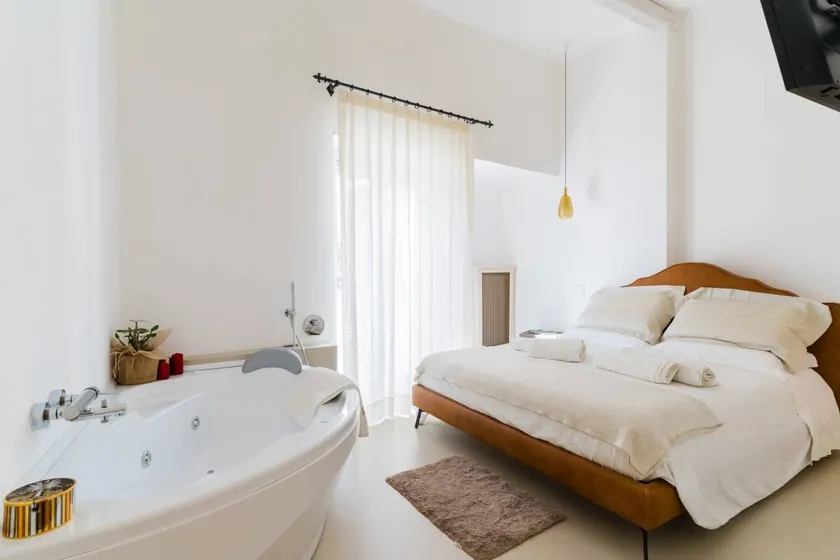 Bacchus Luxury Home Ancient Suite in Otranto: Spa Tub, Fireplace, Parking, Wi-Fi, AC - Image 1