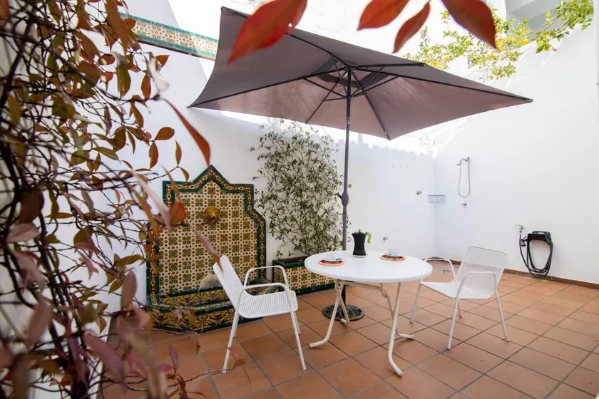 Voll ausgestattetes Ferienhaus mit Grill, Garten und Terrasse | Strand in der Nähe - Image 1