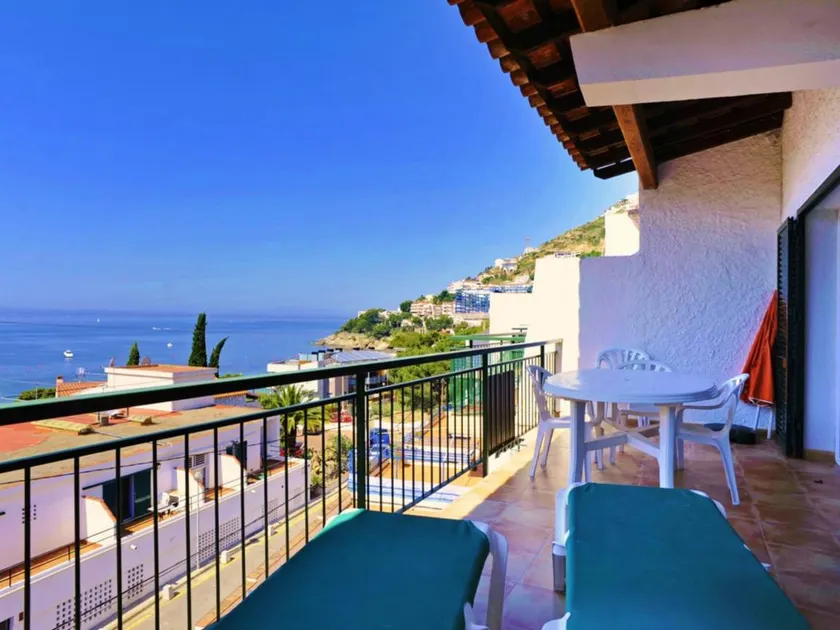 Apartment | Next to the beach - Image 1