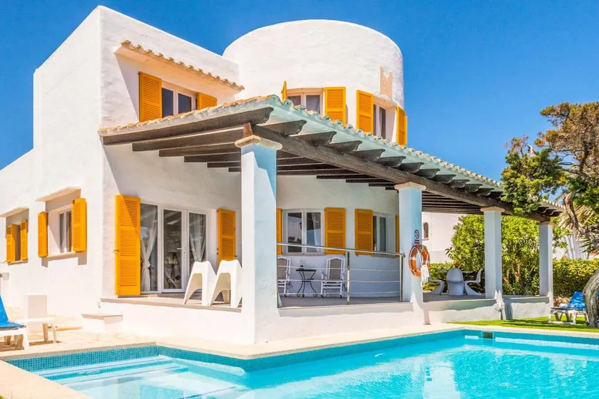 Villa with terrace, private pool & barbecue - Image 1