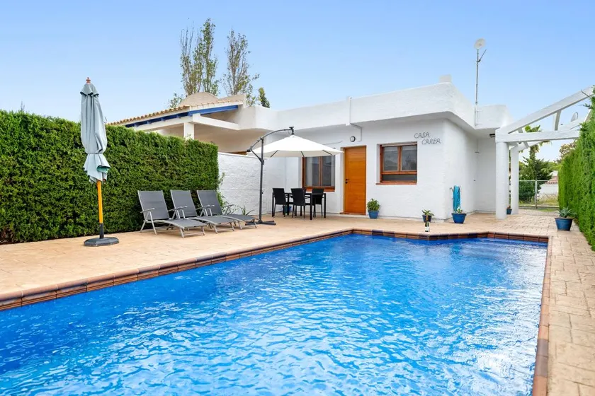 Casa vacacional con jardín, terraza y barbacoa | Vistas a la ciudad - Image 1