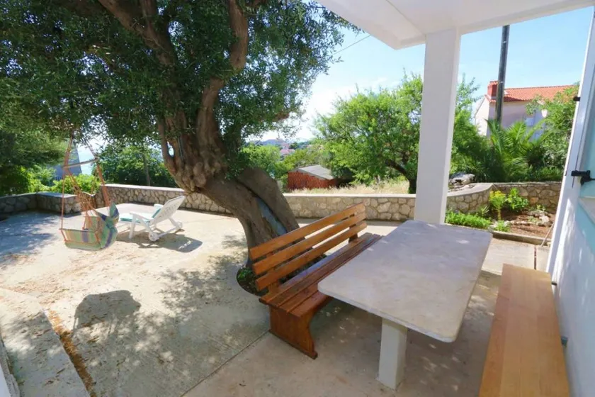 Apartment with terrace, garden & BBQ | Sea view - Image 1