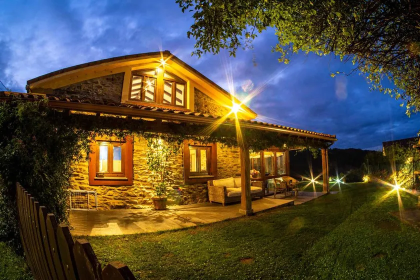 Fully equipped house with garden | Sea view | Good for workation | Pets allowed - Image 1