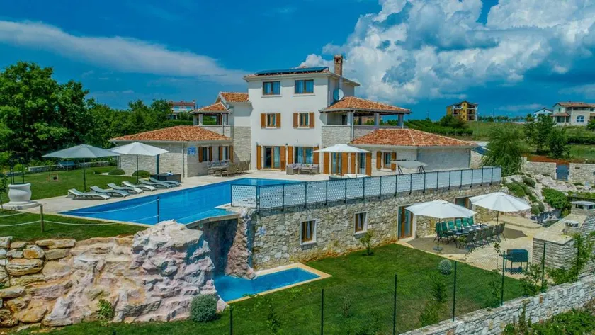 Familienfreundliche tolle Villa mit Grill, privatem Pool und Garten | Haustiere erlaubt - Image 1