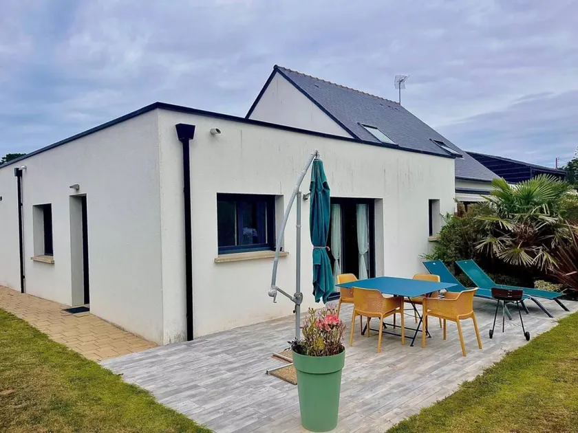 Gite with terrace & garden - Image 1