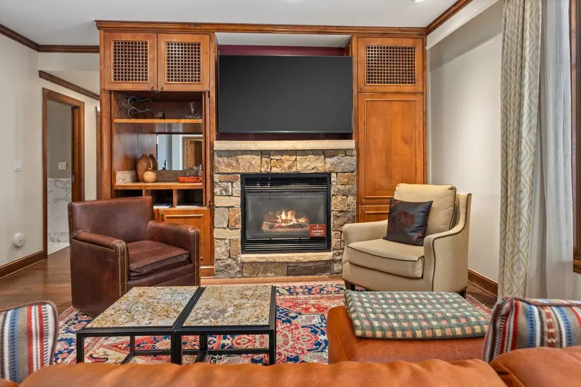 Appartement en copropriété convivial et familial avec piscine chauffée et jacuzzi | Vue montagne | Près des pistes de ski - Image 1